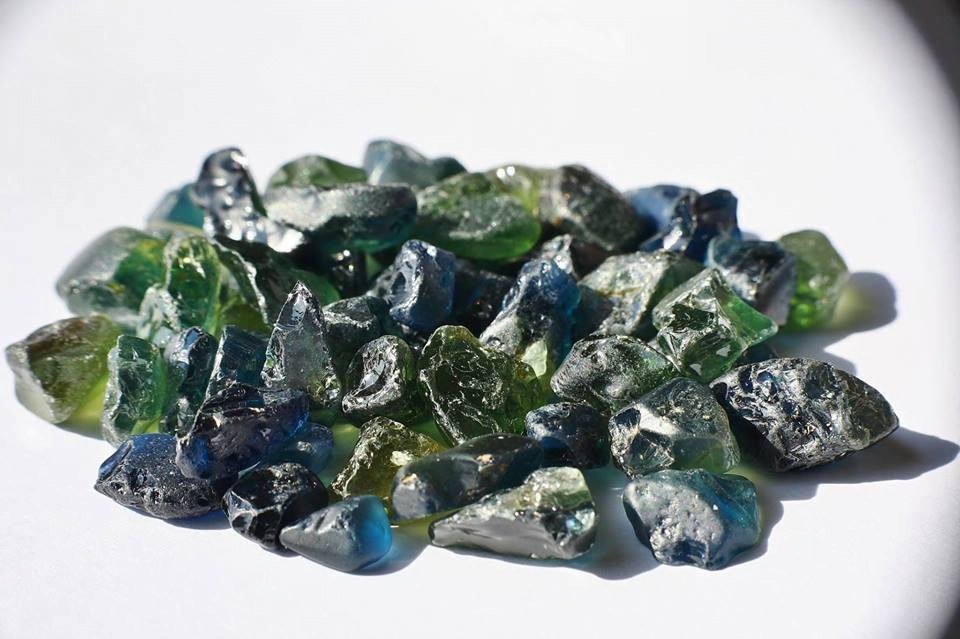 Chanthaburi Gem Market has a rich history that dates back several centuries. gemstone mining described as early as the 15th century.